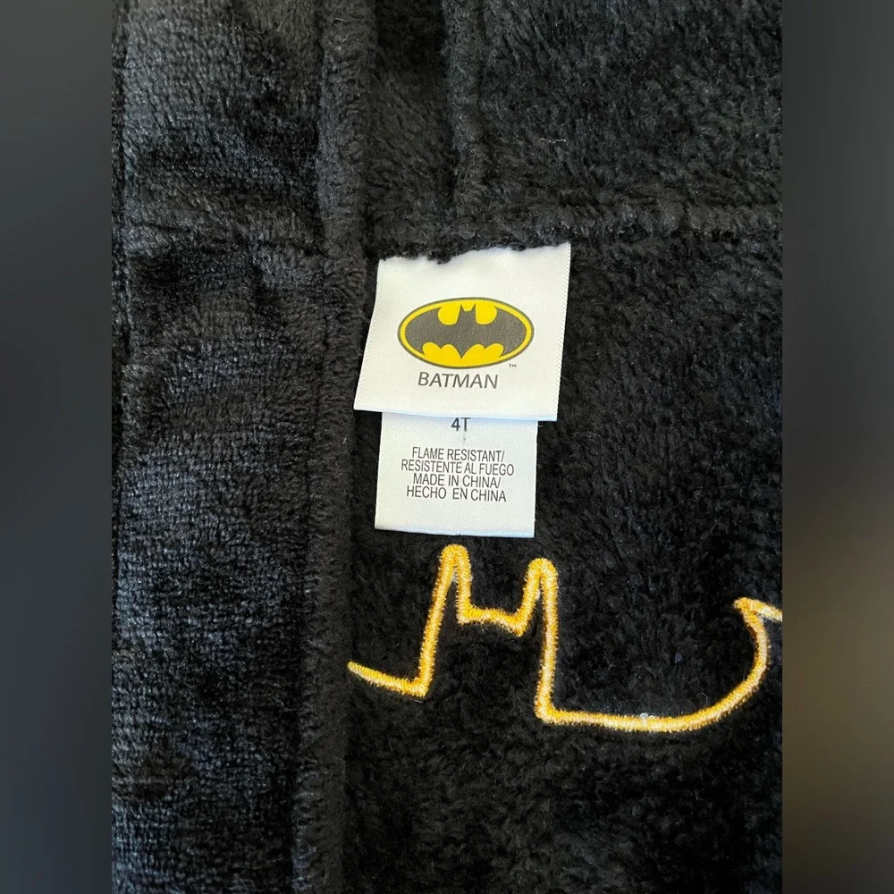 DC Comics Kids Superhero Batman Plush Fleece Hooded Costume Robe 4T